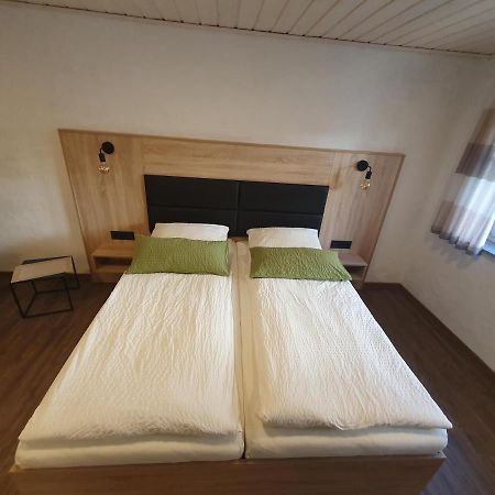 Bleibe In Der Brandgasse Bed & Breakfast Alken Ngoại thất bức ảnh