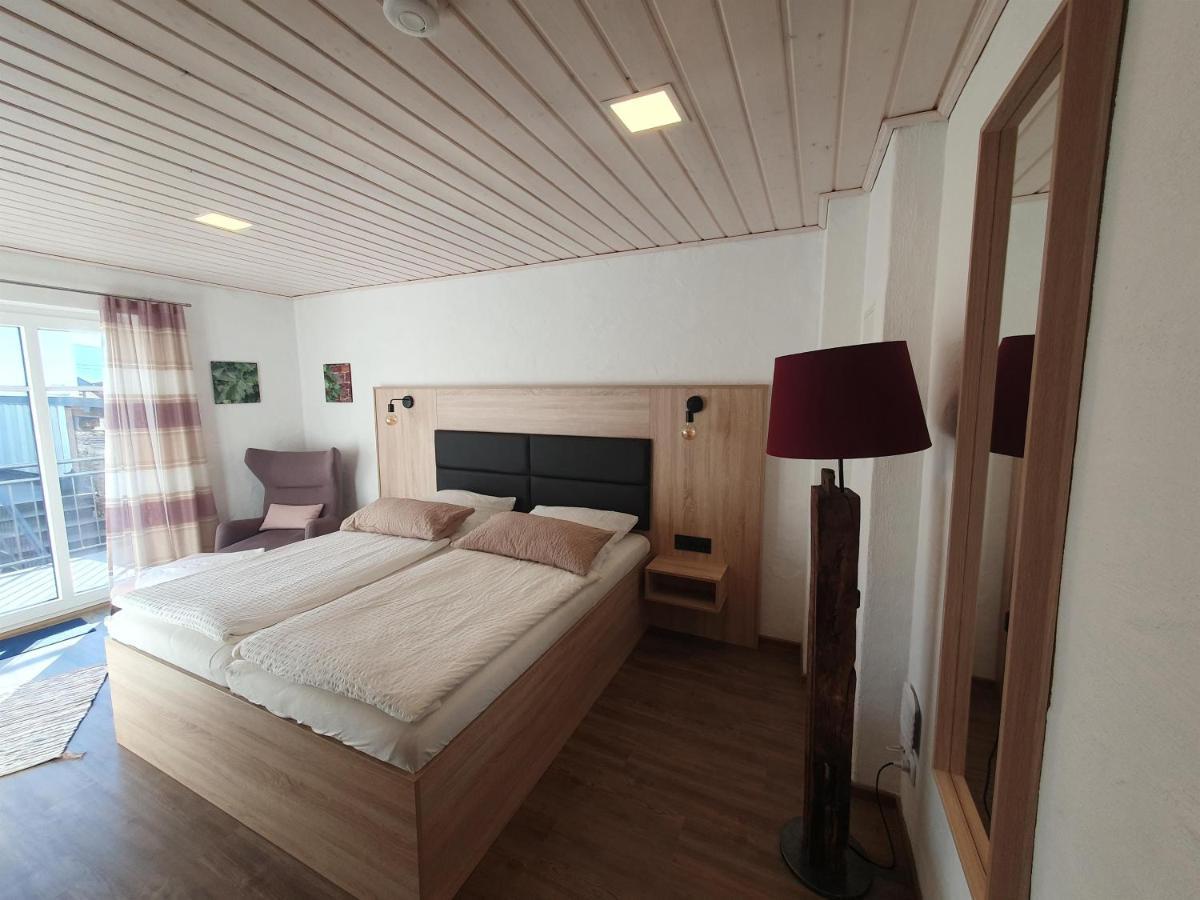 Bleibe In Der Brandgasse Bed & Breakfast Alken Ngoại thất bức ảnh