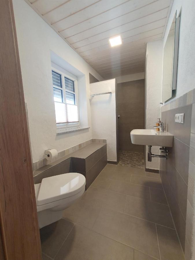 Bleibe In Der Brandgasse Bed & Breakfast Alken Ngoại thất bức ảnh