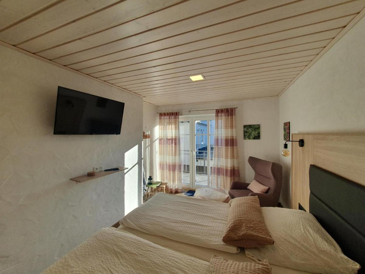 Bleibe In Der Brandgasse Bed & Breakfast Alken Ngoại thất bức ảnh