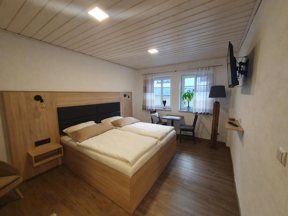 Bleibe In Der Brandgasse Bed & Breakfast Alken Ngoại thất bức ảnh